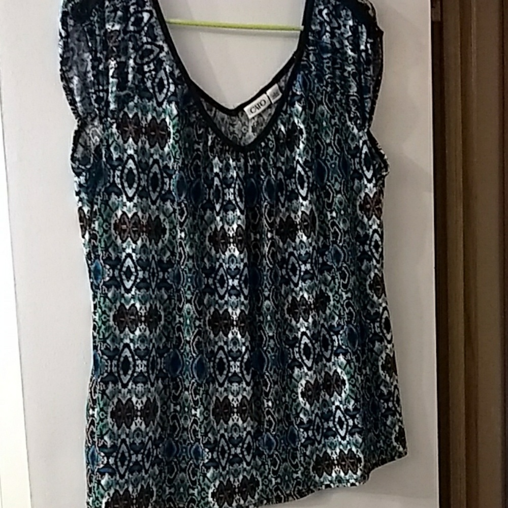 Cute sleeveless top